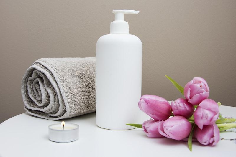 Produtos de estética organizados, demonstração